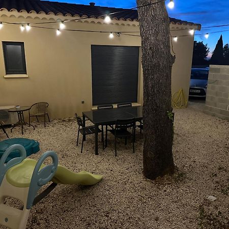 Maison T3 Dans Un Village Calme Saint-Mitre-les-Remparts Exterior photo